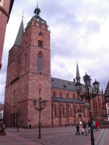 Restaurierungsarbeiten in der Stiftskirche – Südweite – durch Maler Theis