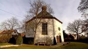 Innenansicht der evangelischen Kirche Ülversheim nach Innensanierung durch Maler Theis